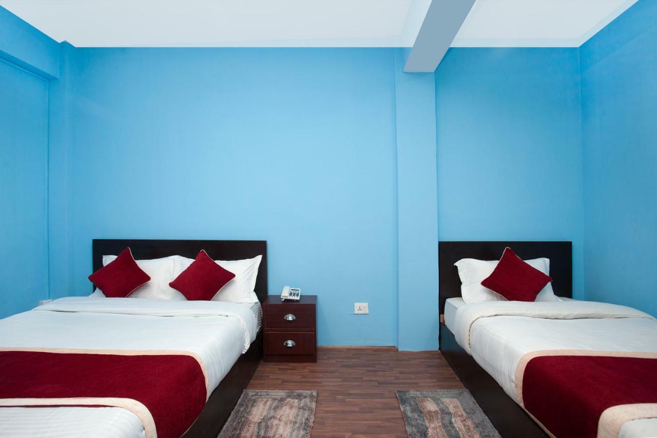 Hotel Crossroads Kathmandu Exteriör bild