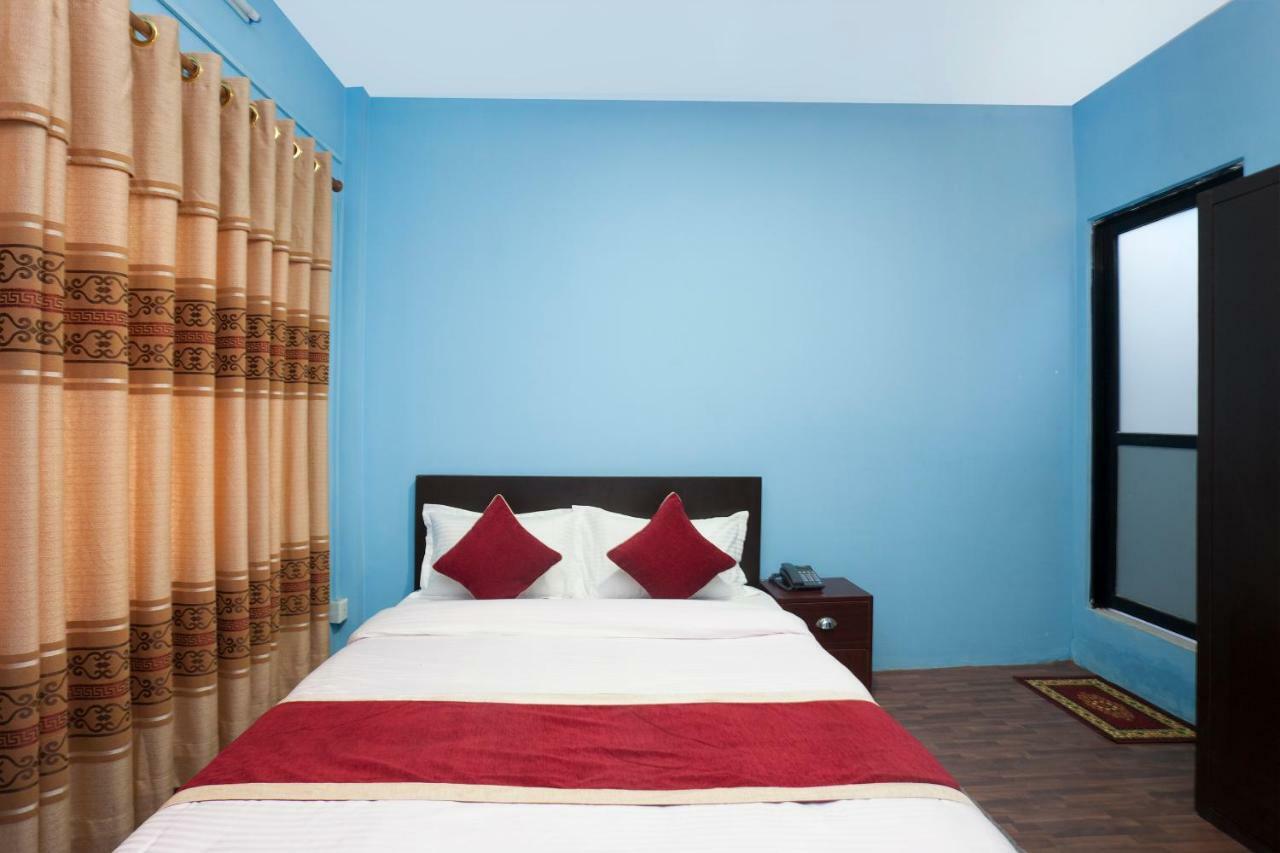 Hotel Crossroads Kathmandu Exteriör bild