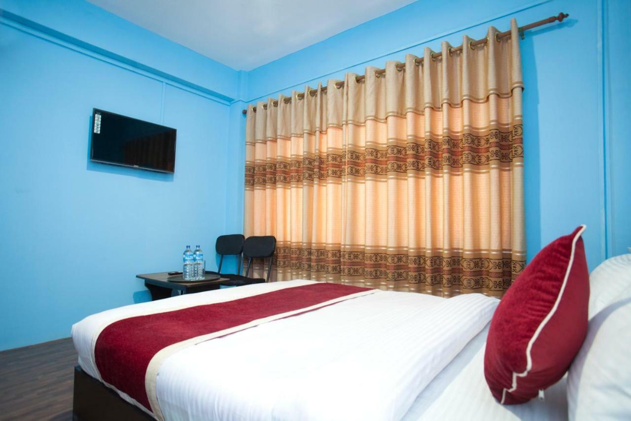 Hotel Crossroads Kathmandu Exteriör bild